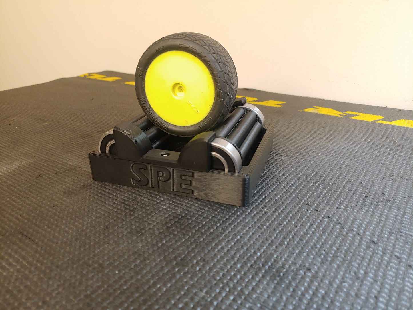 RC Tire Foam Break-In Station